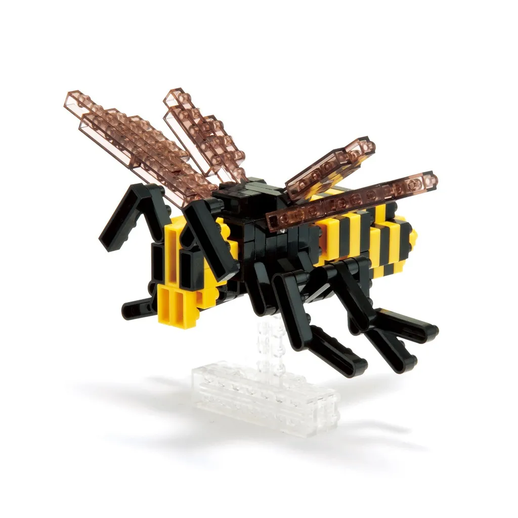 Asian Giant Hornet — view 1