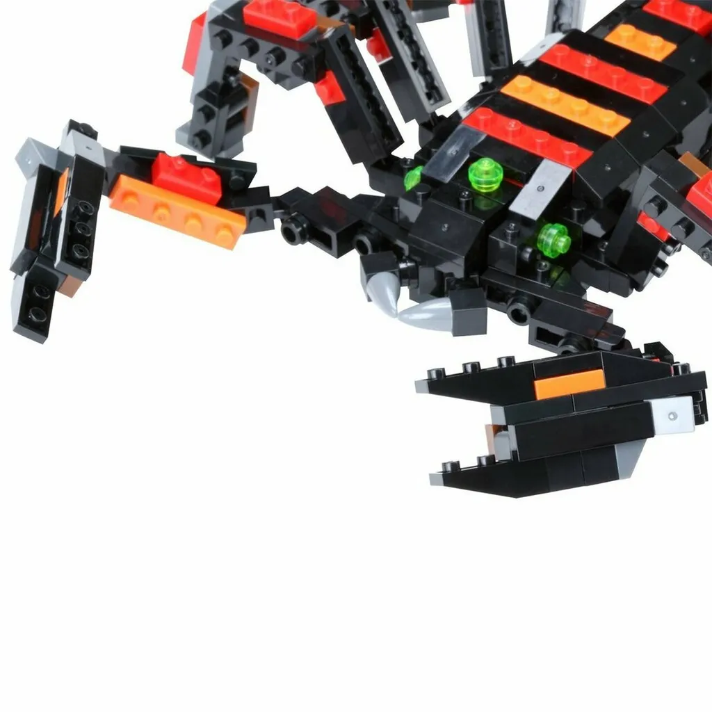 Kawada PBH-014 nanoblock+ Emperor Scorpion — view 1
